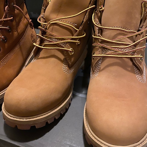 Timbs - Picture 3 of 5